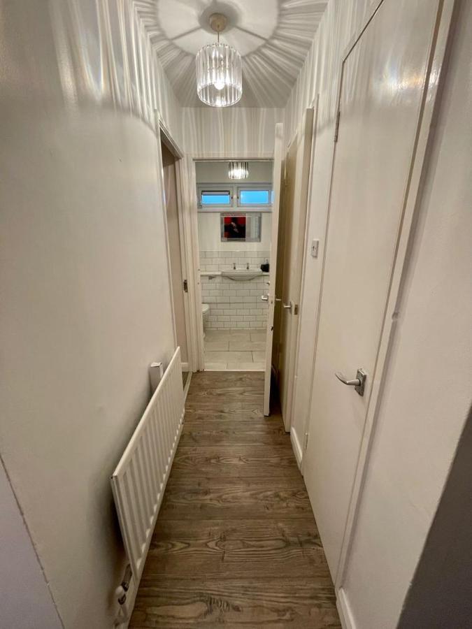 Bishop'S Gate Apartment Londonderry Bagian luar foto