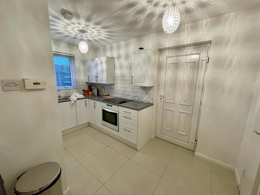 Bishop'S Gate Apartment Londonderry Bagian luar foto