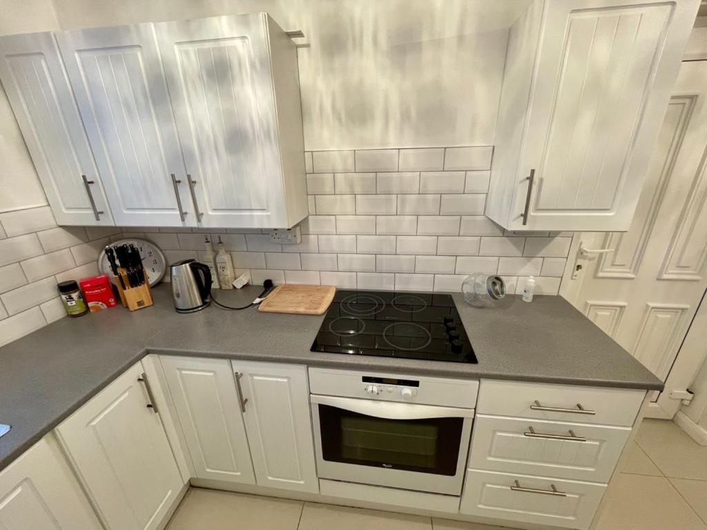 Bishop'S Gate Apartment Londonderry Bagian luar foto