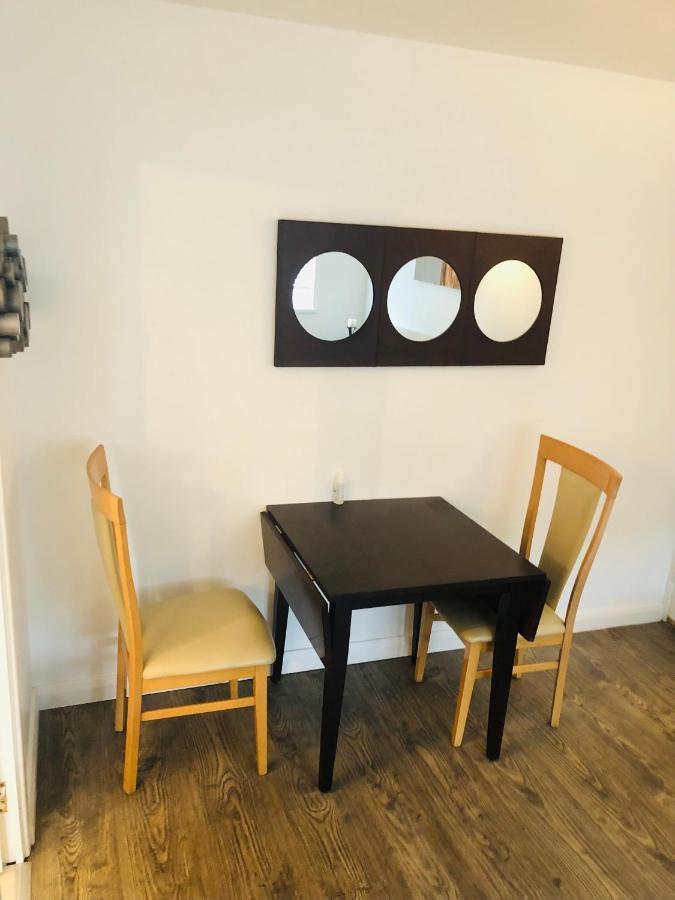 Bishop'S Gate Apartment Londonderry Bagian luar foto