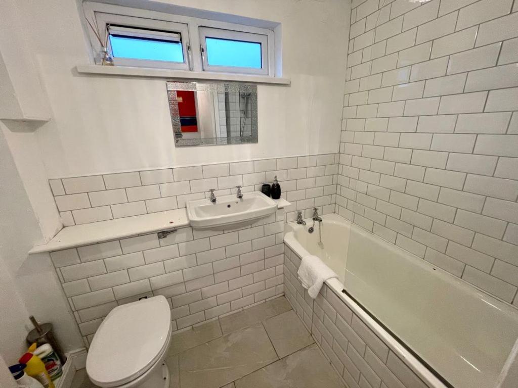 Bishop'S Gate Apartment Londonderry Bagian luar foto